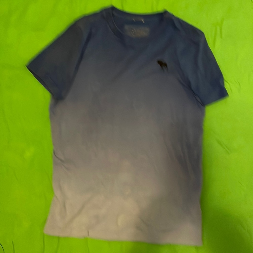 Abercrombie fitch blue muscle fit tee shirt medium